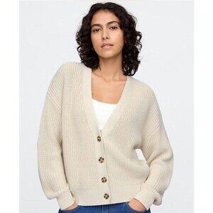Gap Cardigan Extra Small Sweater Button Cream Chunky Knit Minimalist Relaxed